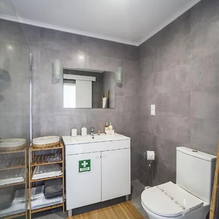 Anco 56 * Ponta Delgada